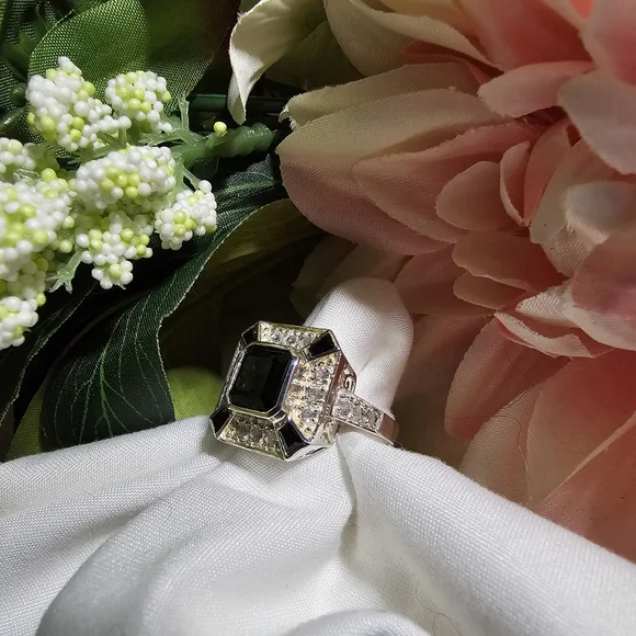 Black Spinel Ring - Picture 8 of 16